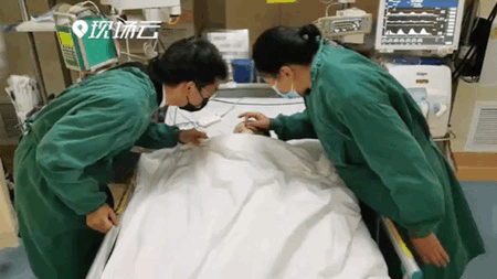 090325iebxy6npg8yywh66.gif