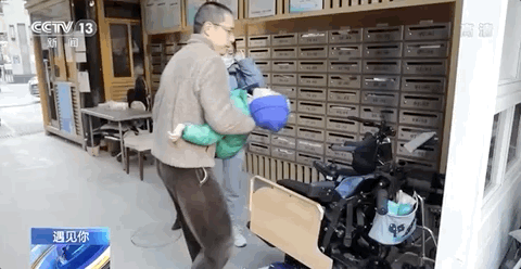 090725a8grbtvb9o8vrbm4.gif