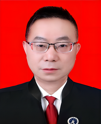 岳勇 照片(1).png