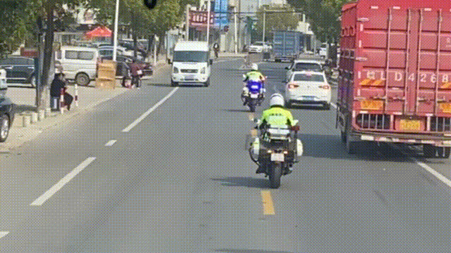 151356tyhgx6xnbz7jj5rz.gif