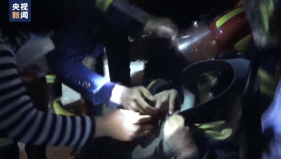 082905poo91fmdr9fm0oe5.gif