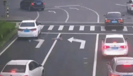 091235m3nwz7i7o66bidi7.gif