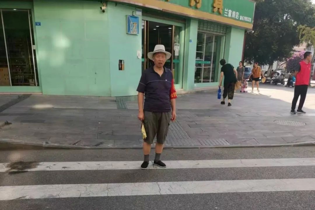 211938lqp0o1k2764wzd41.jpeg
