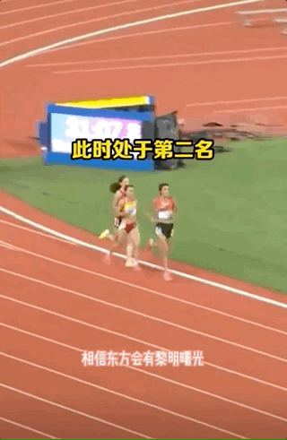 151541bwxqzzqqten8glgl.gif