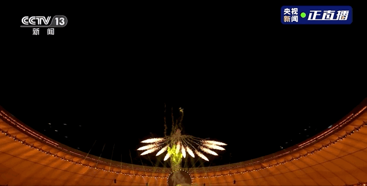 151541drq2hqg87r2ghstv.gif