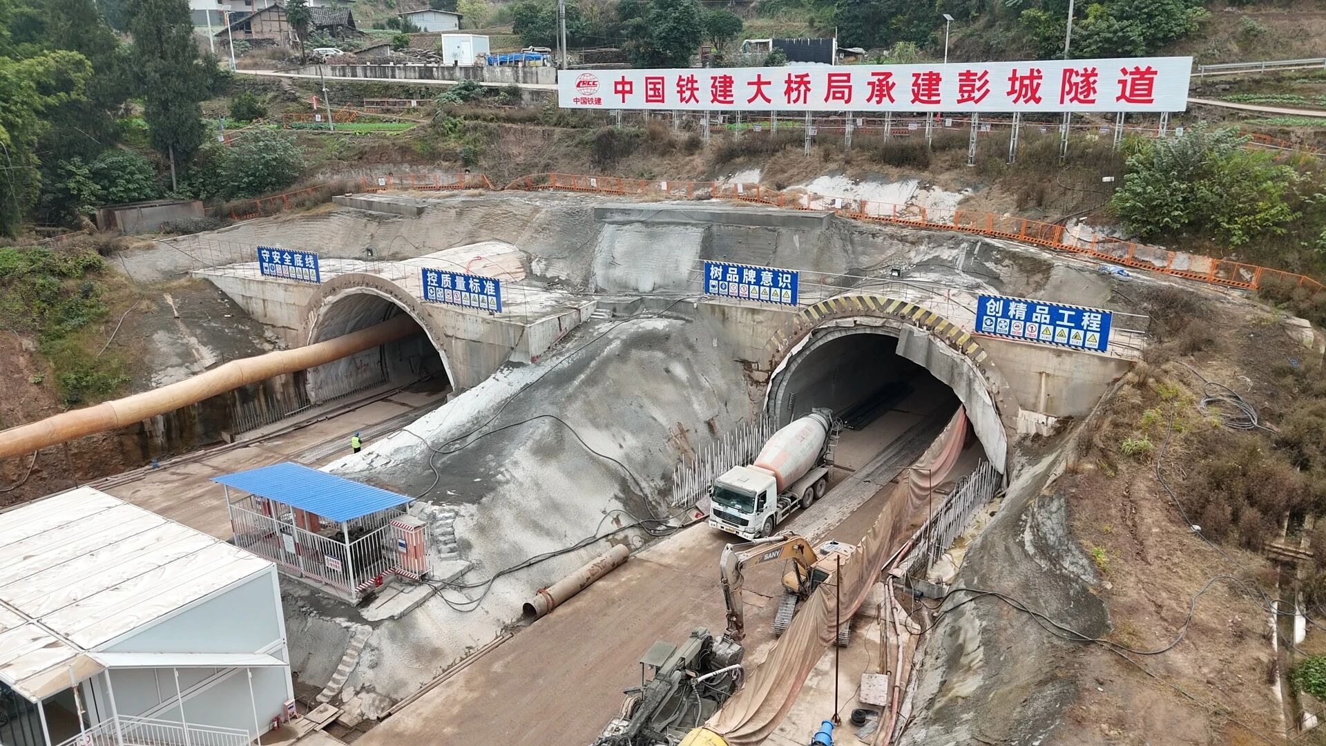 微信图片_2025-12-15_112753_557.jpg